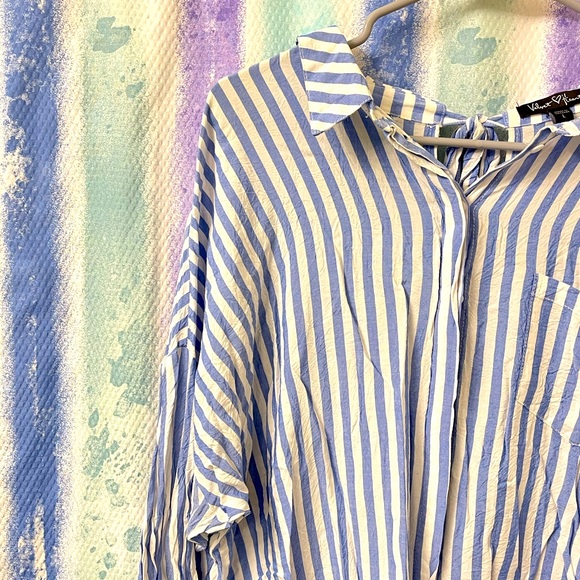 Velvet Heart NWOT striped high low button up - Picture 3 of 8